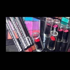 Nabi lipstick & lip liner set